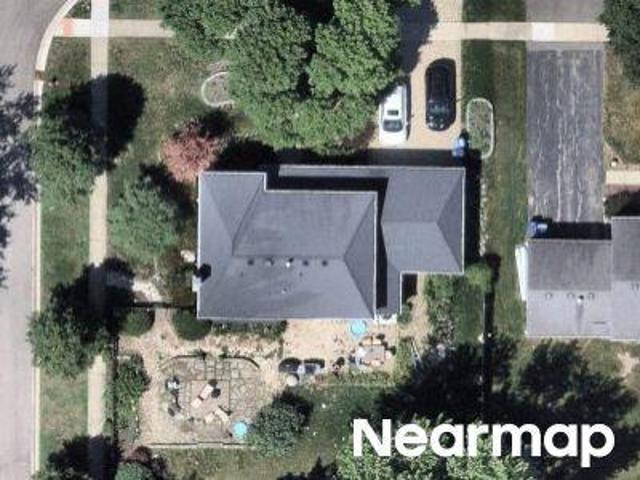 Sprucewood Ln
