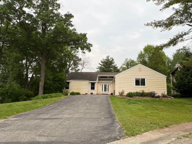 Spruce Ct