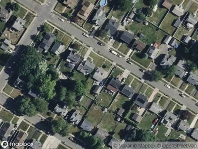 Spruce Ave