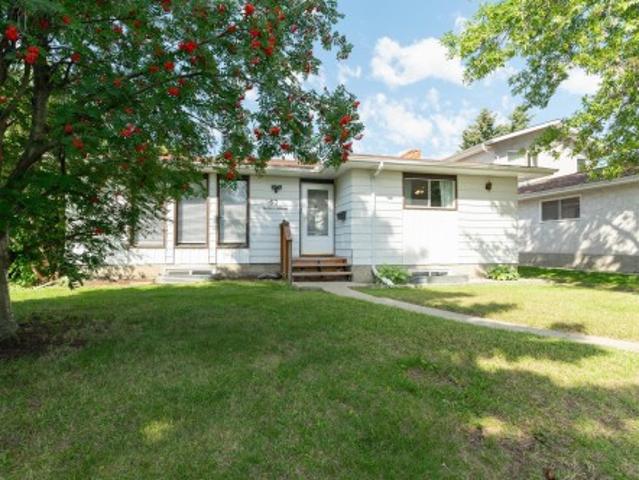 63 Waverley Crescent, Spruce Grove, AB, T7X 1N9 house for sale | Listing ID E4505 | Royal LePage