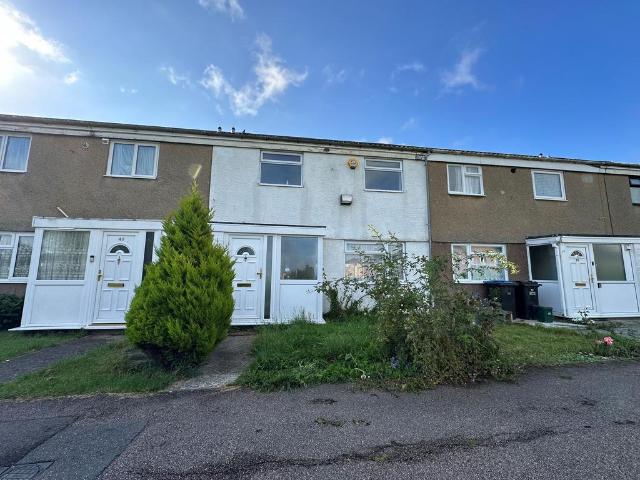Spruce Hill, HARLOW 3 bed house to rent £1,700 pcm £392 pw