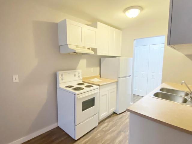 Spruce Manor 2 Bedroom 1 Bath Apartment for Rent
