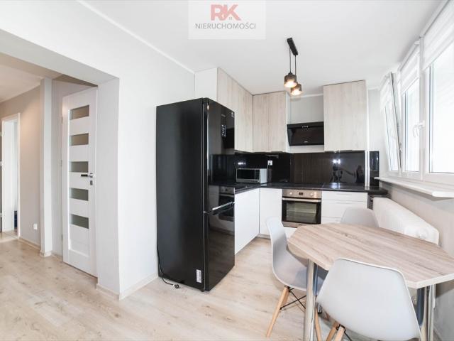 Sprzedam 2 pokojowe mieszkanie 30 m² z balkonem i windą