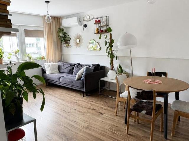 Sprzedam 2 pokojowe mieszkanie 41,5 m² na Żoliborzu