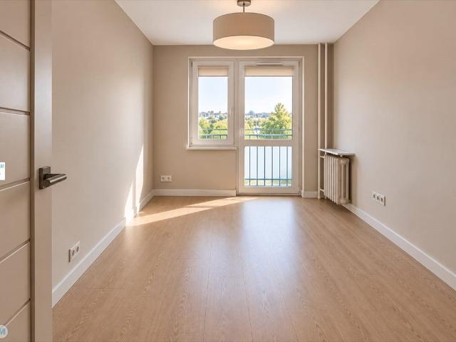 Sprzedam 2 pokojowe mieszkanie 46,5 m² z balkonem w Kielcach