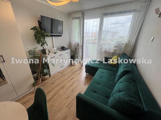 Sprzedam 2 pokojowe mieszkanie z balkonem po remoncie