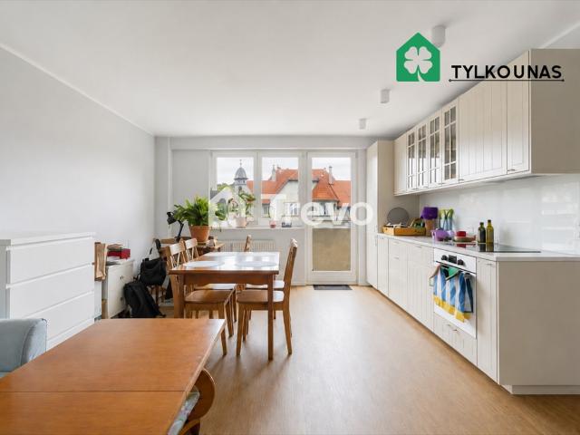 Sprzedam 3 pokojowe mieszkanie 51 m² w Sopocie z balkonem