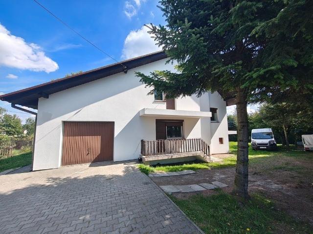 Sprzedam dom 148 m² z garażem i tarasem w Wieliczce