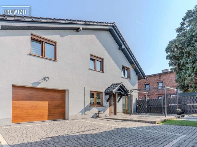 Sprzedam dom 154 m² w Radzionkowie z garażem i ogrodem