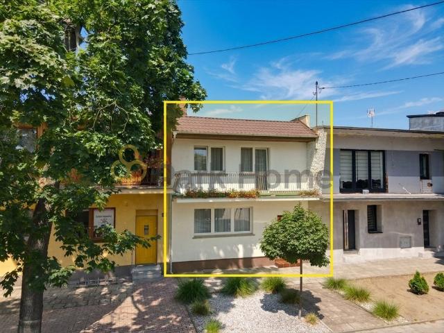 Sprzedam dom 164 m² w Lesznie z garażem i ogrzewaniem na ekogroszek