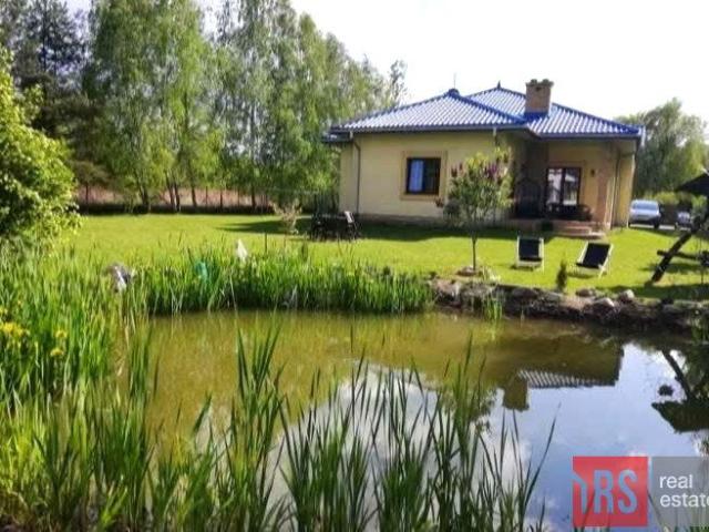 Sprzedam dom 174 m² z ogrodem i fotowoltaiką w Sobikowie