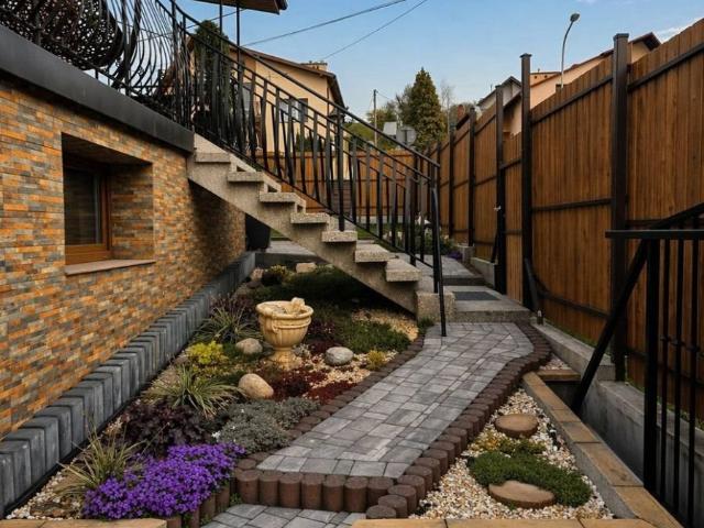 Sprzedam dom 202 m² w Sanoku z kominkiem i solarami