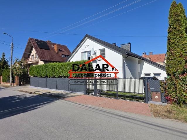 Sprzedam dom 213 m² z garażami i wysokim standardem w Górze Kalwari