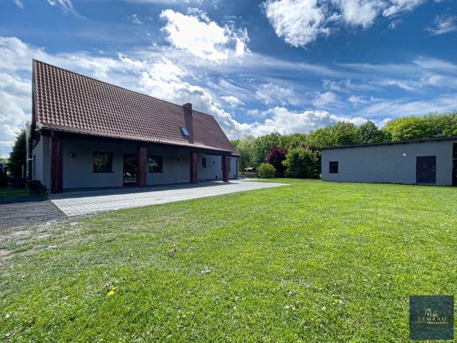 Sprzedam dom 231,5 m² z dużym siedliskiem w Piecniku
