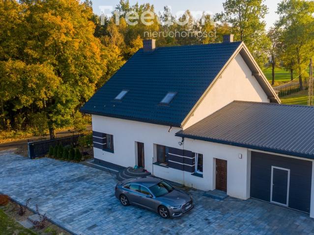 Sprzedam dom 402 m² z stajnią i biurem w Bartkach