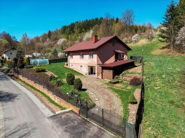 Sprzedam dom 84 m² z oranżerią i garażem w Kłodzku