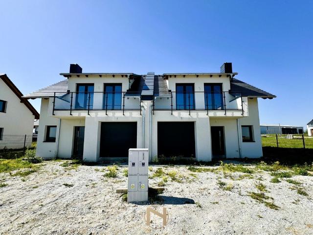 Sprzedam dom bliźniaczy 169 m² w Baczynie z garażem
