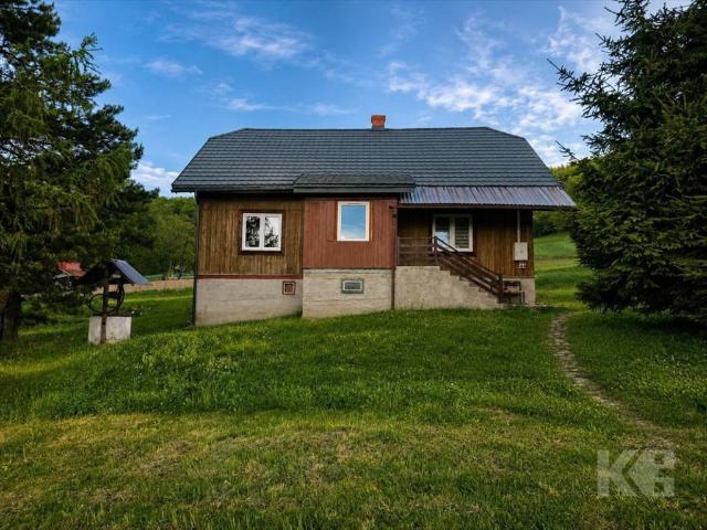 Sprzedam drewniany dom 110 m² z potencjałem w Raczkowej