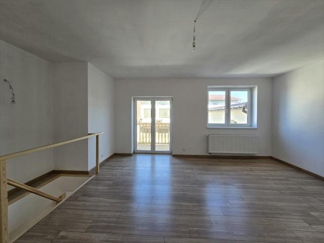 Sprzedam dwupoziomowe mieszkanie 52 m² w Karczewie