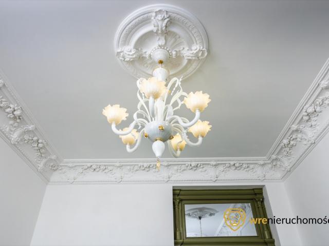 Sprzedam dwupoziomowe mieszkanie 70,66 m² w odrestaurowanej kamienicy