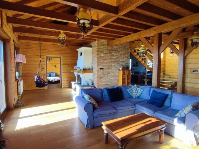 Sprzedam ekskluzywny dom 210m² z drewna, tarasem i ogrodem