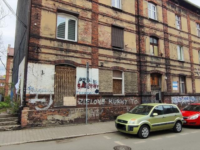 Lokal użytkowy 18 m² w zabytkowym budynku Bytom