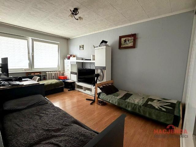 Sprzedam kawalerkę 30,74 m² w Policach z widną kuchnią