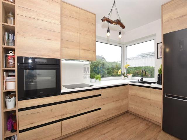 Sprzedam komfortowy dom 105 m² z ogrodem i garażem w Gowinie