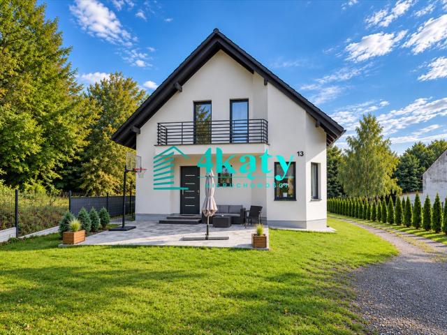 Komfortowy dom 174 m² z garażem i dużą działką
