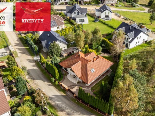 Sprzedam komfortowy dom 209 m² w Luzinie z garażem i piwnicą