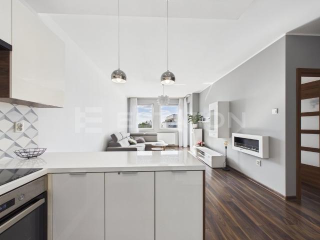 Sprzedam komfortowe mieszkanie 44,69 m² z loggią i komórką w Rzeszowie