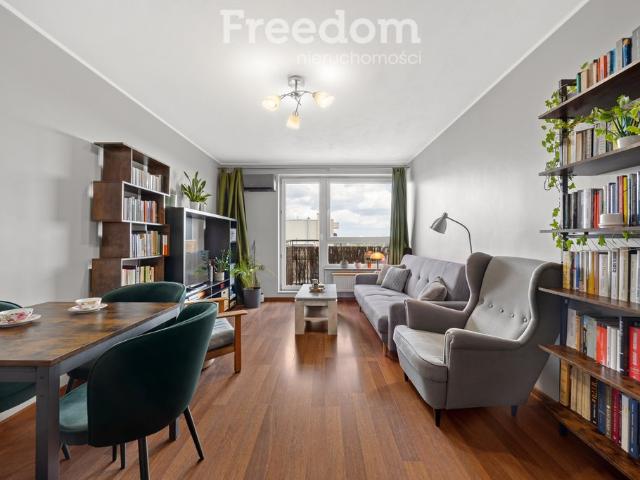 Sprzedam komfortowe 2 pokojowe mieszkanie 47,7 m² w Piasecznie