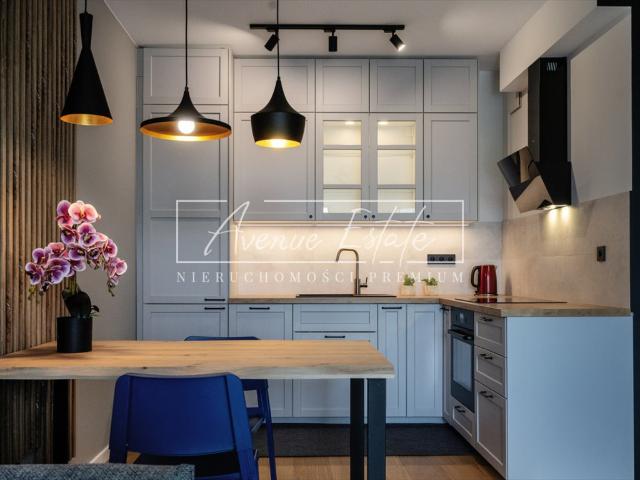Sprzedam komfortowe 2 pokojowe mieszkanie 47,38 m² w Wilanowie