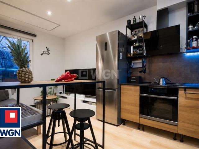 Sprzedam komfortowe 2 pokojowe mieszkanie 37,67 m² w centrum Siemianowic