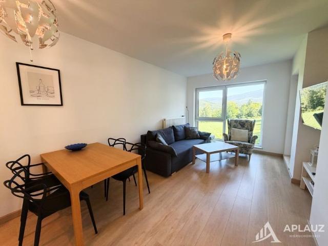 Komfortowy apartament z widokiem na góry gotowy do zamieszkania