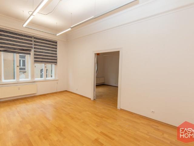 Sprzedam klimatyczne 111 m² w kamienicy na Jeżycach