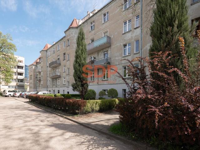 Sprzedam lokal usługowy 33 m² w Krzykach, Wrocław