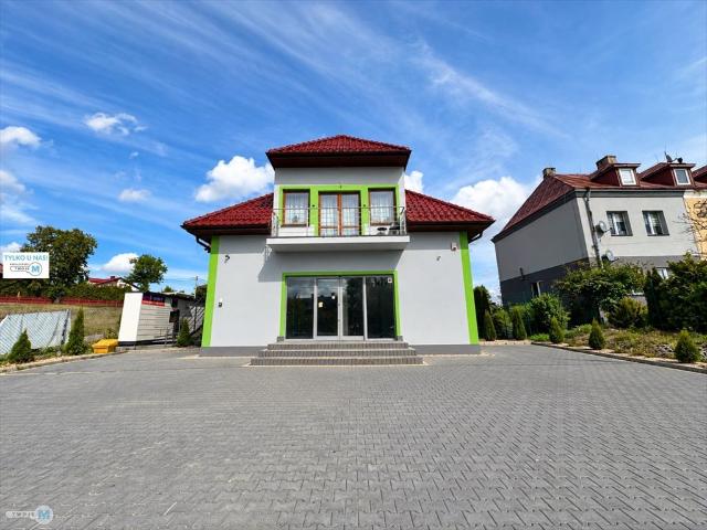 Sprzedam lokal usługowy z mieszkaniem 474 m² w Iwaniskach