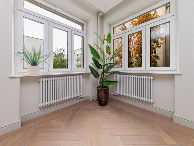 Sprzedam luksusowe 66 m² mieszkanie na Mokotowie z balkonem