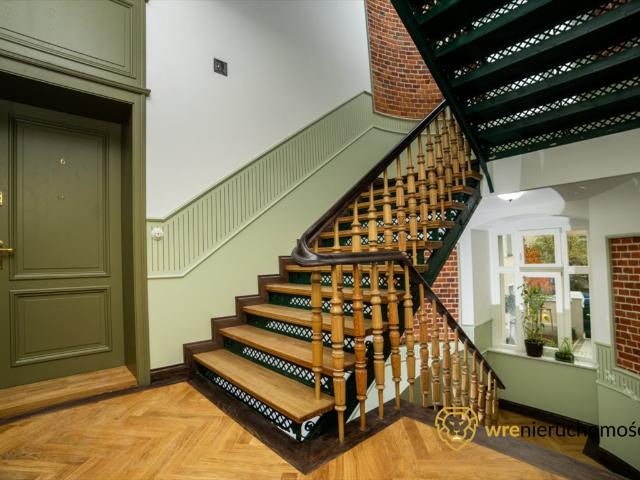 Sprzedam luksusowe mieszkanie 92 m² w Wrocławiu z historycznym charakterem