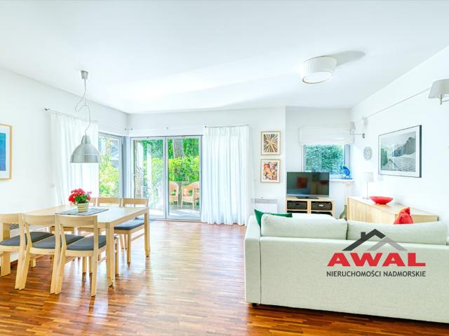 Sprzedam luksusowy apartament 65 m² w Juracie z tarasem