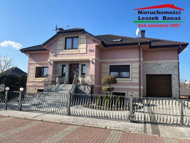 Sprzedam luksusowy dom 360 m² z sauną i garażami w Grudziądzu