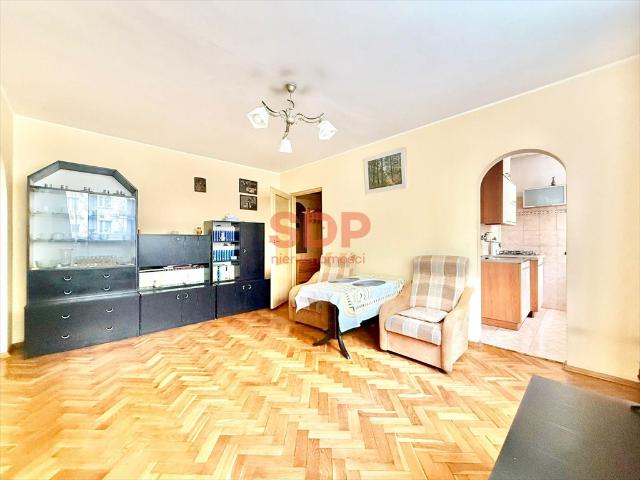 Sprzedam mieszkanie 47 m² w Łodzi z potencjałem i balkonem