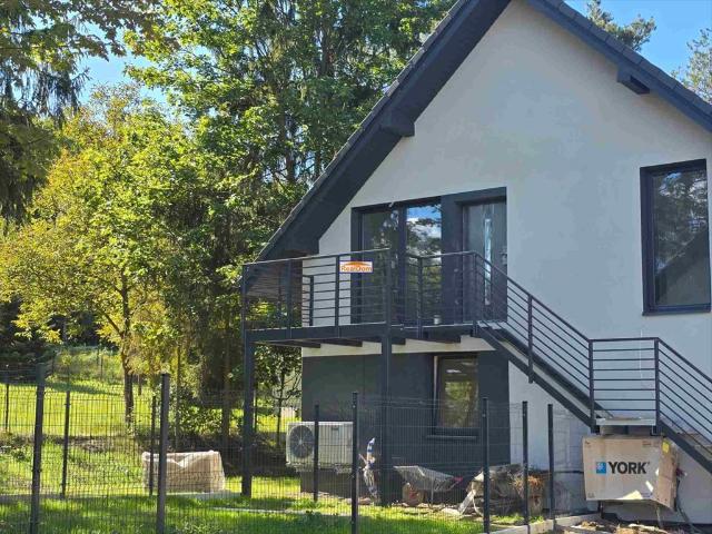 Sprzedam nowoczesny apartament 85 m² z ogródkiem i parkingiem