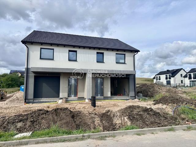 Sprzedam nowoczesny bliźniak 104 m² z ogrodem 400 m² w Nowej Wsi Lęborskiej