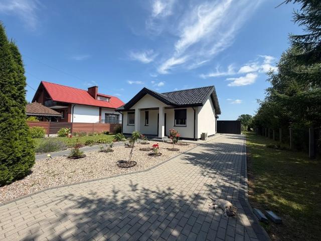 Sprzedam nowoczesny dom 87 m² z ogródkiem w Skępem