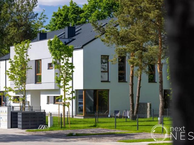 Sprzedam nowoczesny dom 141 m² z ogrodem w Wawrze