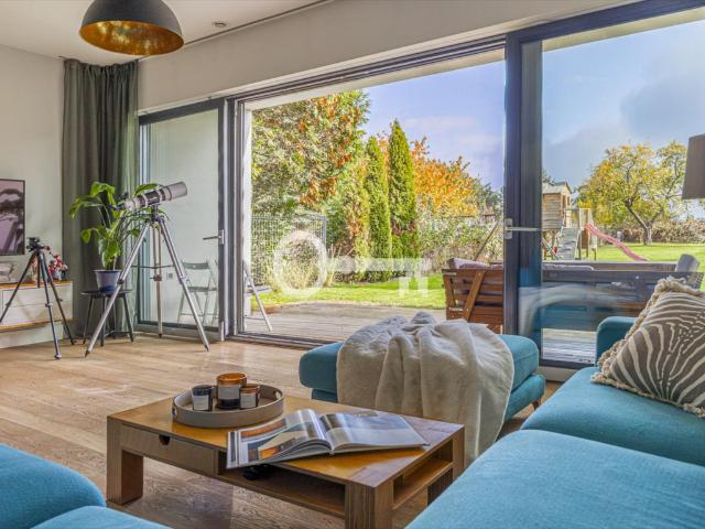 Sprzedam nowoczesny dom 183 m² z dużym ogrodem i garażem w Wilanowie