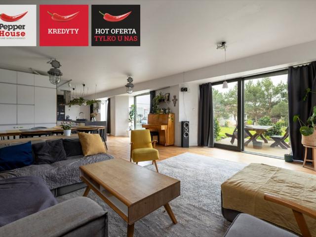 Sprzedam nowoczesny dom 277 m² w Bojanie z tarasem i ogrodem