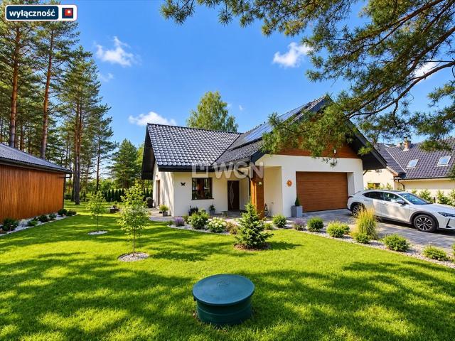 Sprzedam nowoczesny dom z ogrodem, garażem i fotowoltaiką